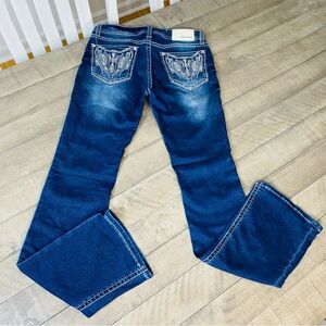 Grace in LA Easy Fit Bootcut Jeans Women’s size 27 Embellished and Embroidered